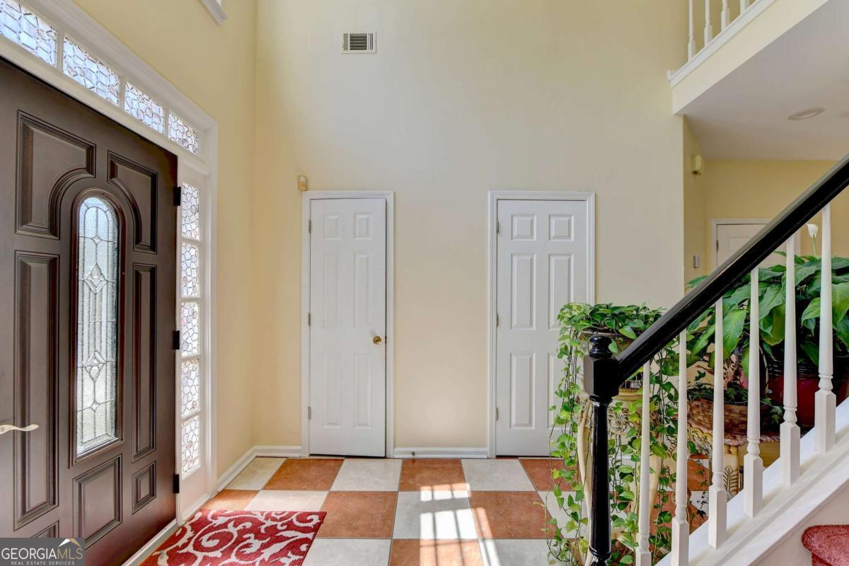 732 Mountain Oaks PKWY