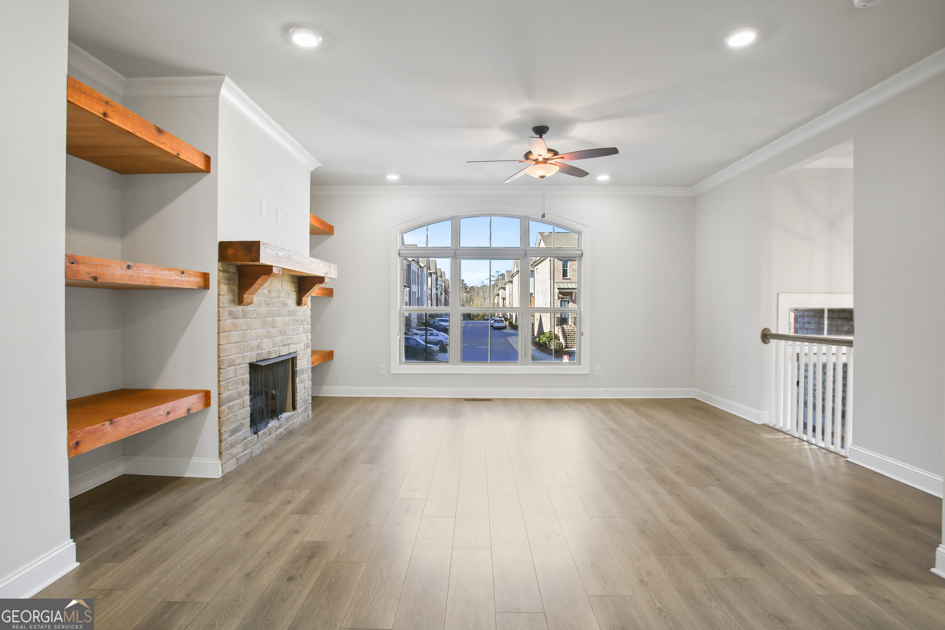 7950 Laurel Creek DR