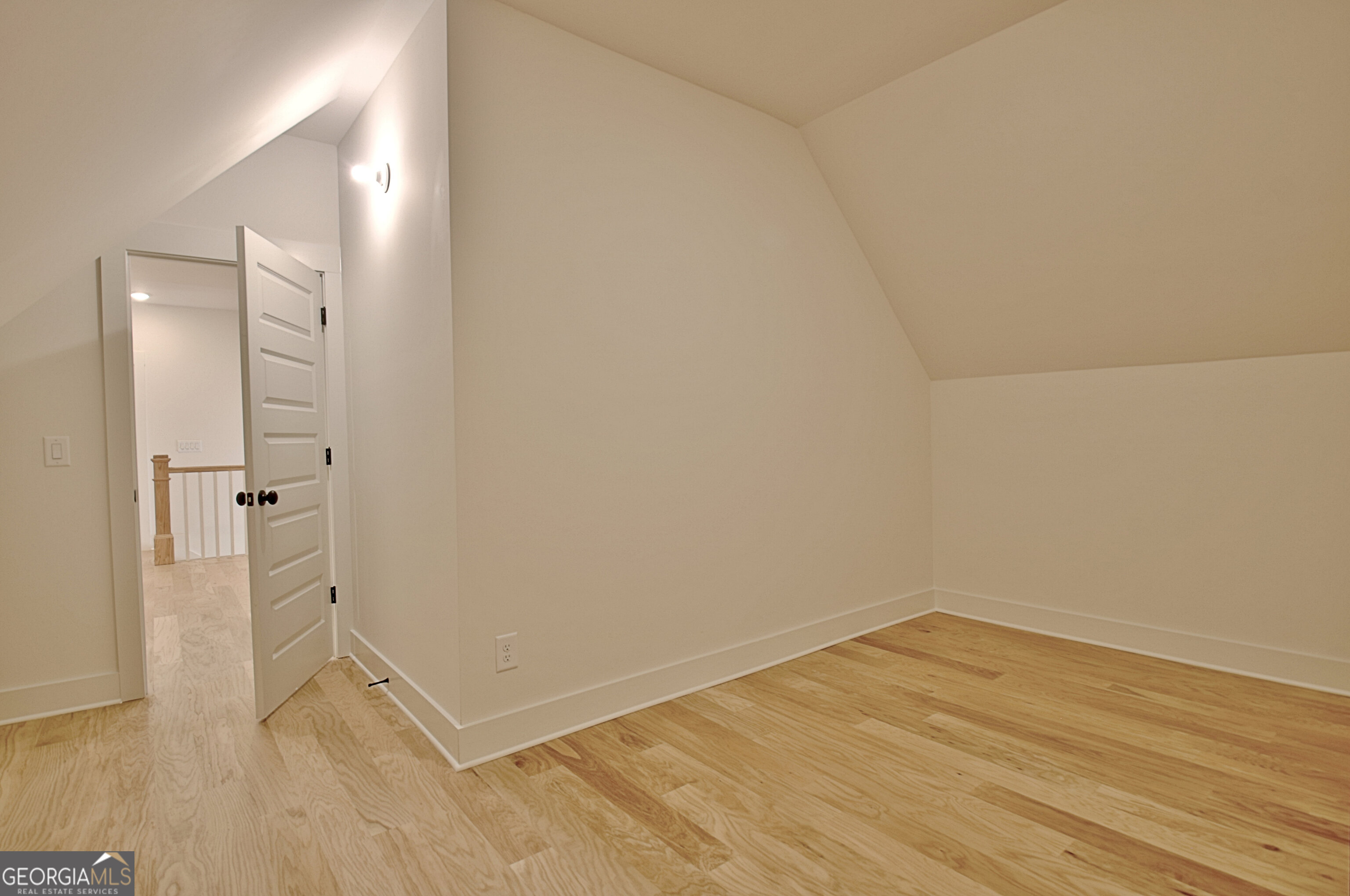 Moreland, Georgia 30259, United States, 4 Bedrooms Bedrooms, ,4 BathroomsBathrooms,Residential,Pending,78377