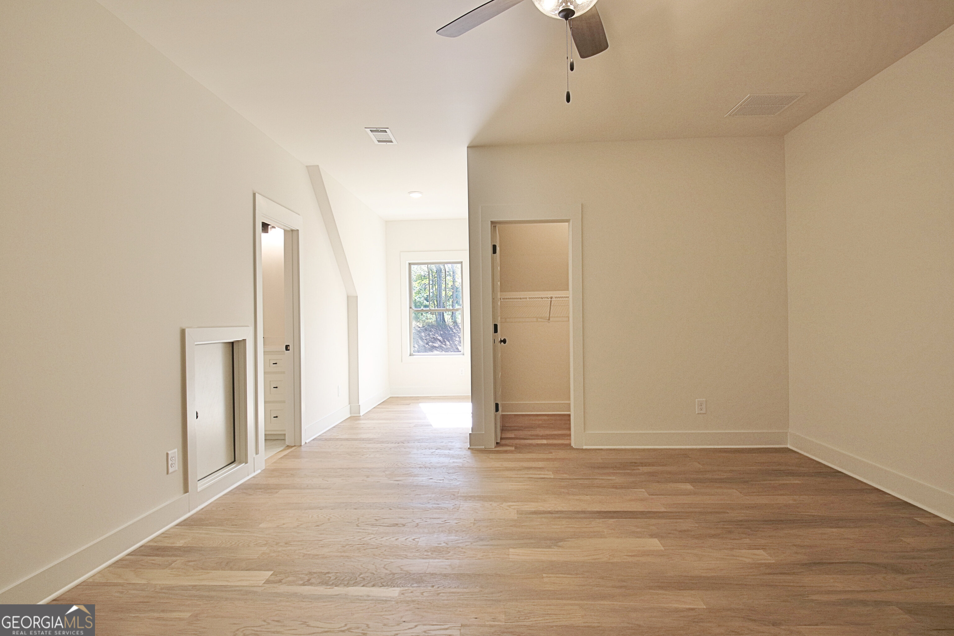 Moreland, Georgia 30259, United States, 4 Bedrooms Bedrooms, ,4 BathroomsBathrooms,Residential,Pending,78377