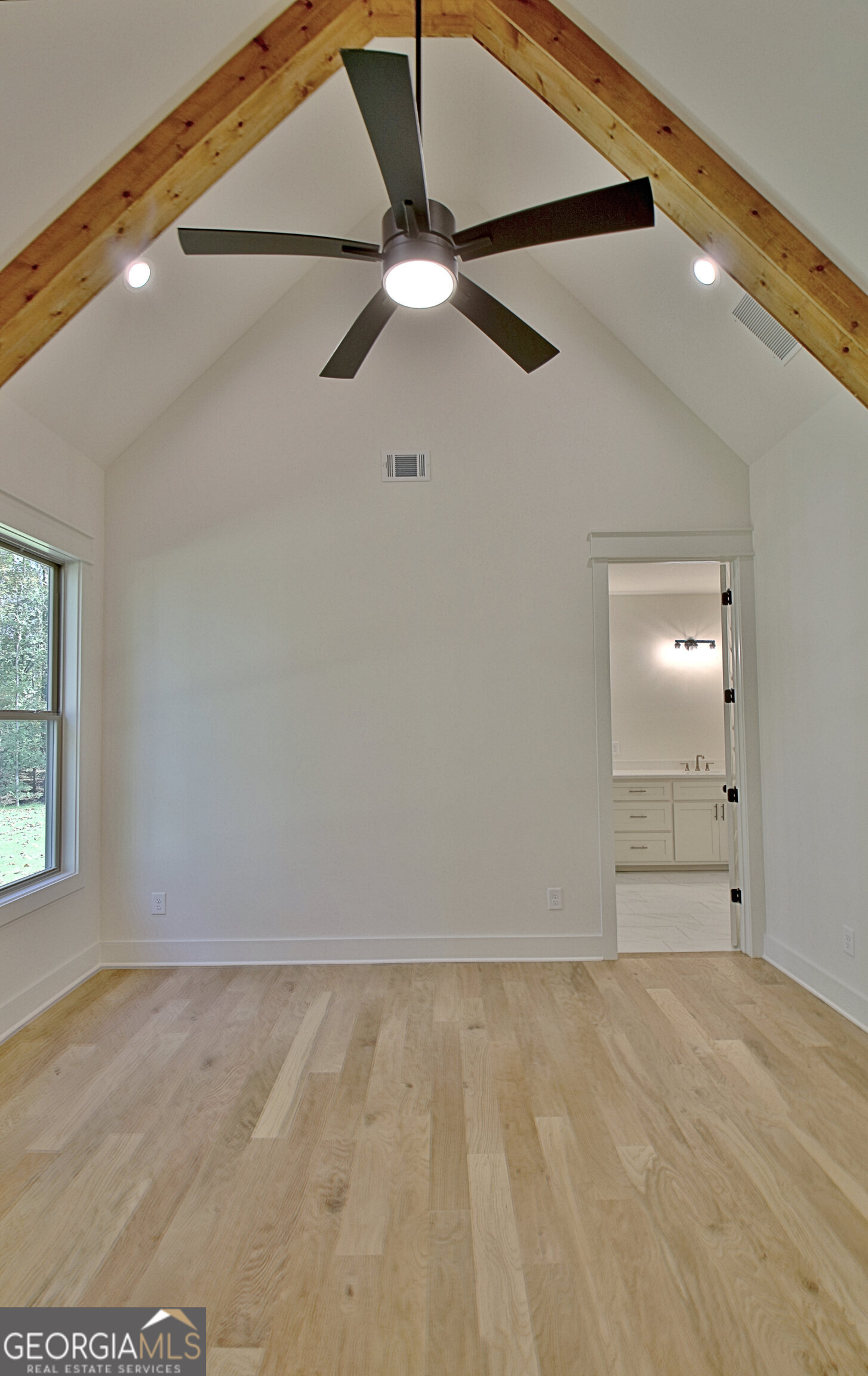 Moreland, Georgia 30259, United States, 4 Bedrooms Bedrooms, ,4 BathroomsBathrooms,Residential,Pending,78377