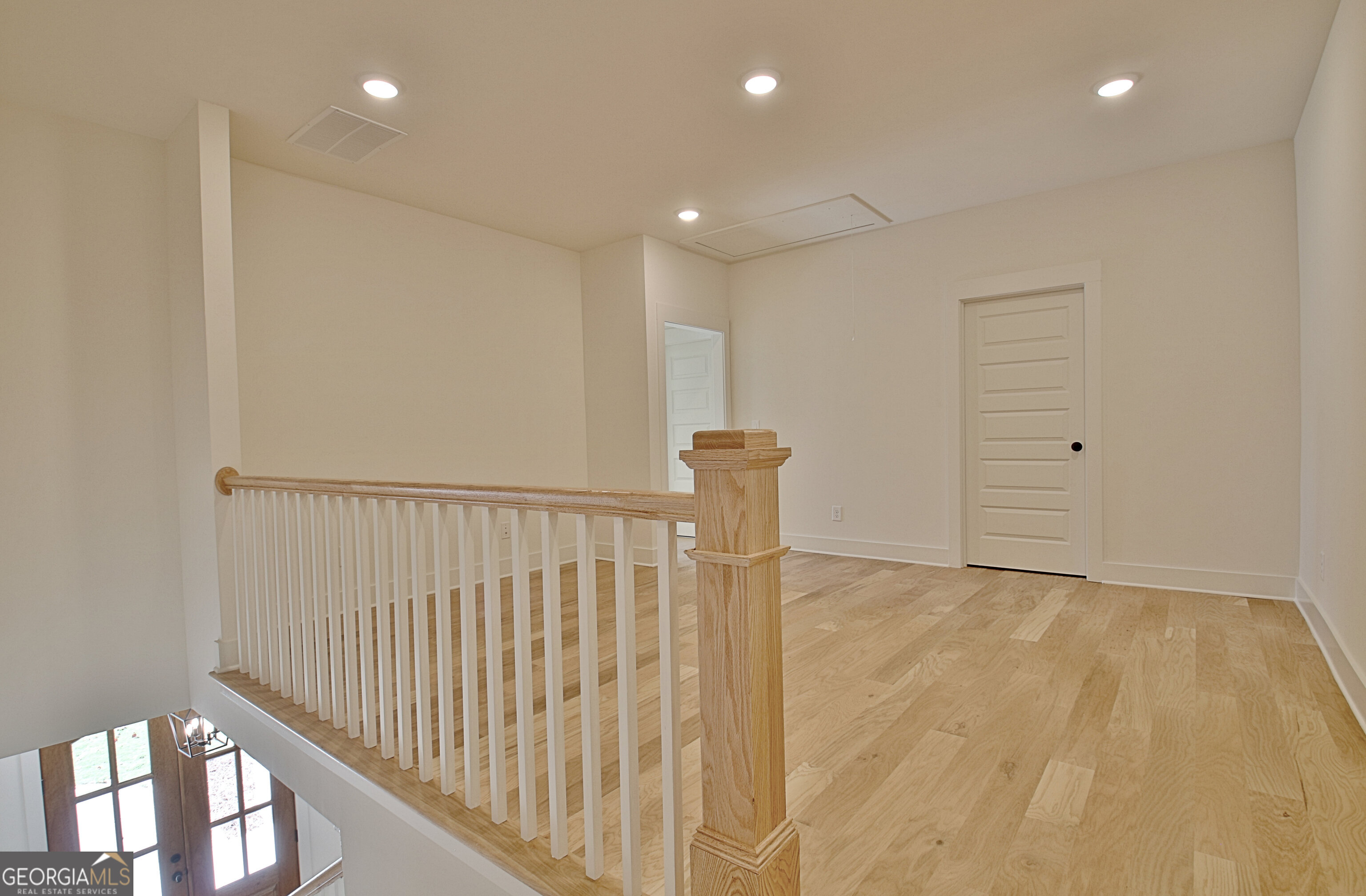 Moreland, Georgia 30259, United States, 4 Bedrooms Bedrooms, ,4 BathroomsBathrooms,Residential,Pending,78377