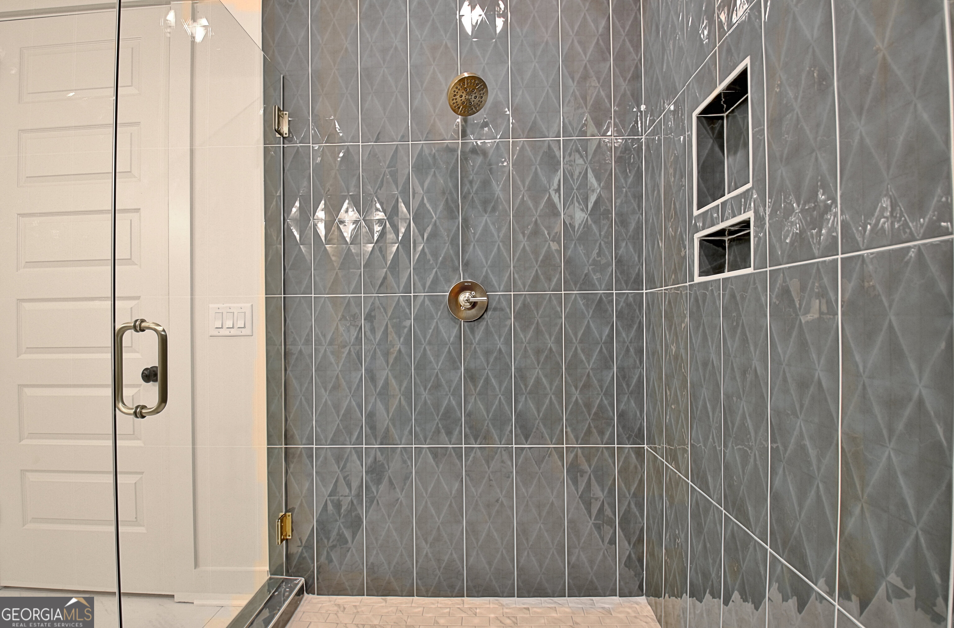 Moreland, Georgia 30259, United States, 4 Bedrooms Bedrooms, ,4 BathroomsBathrooms,Residential,Pending,78377