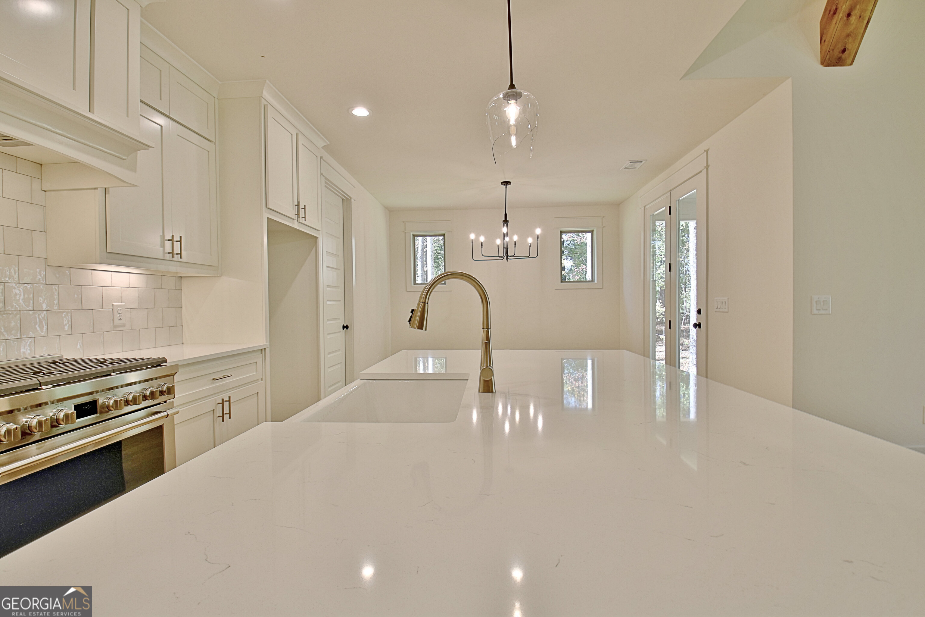 Moreland, Georgia 30259, United States, 4 Bedrooms Bedrooms, ,4 BathroomsBathrooms,Residential,Pending,78377