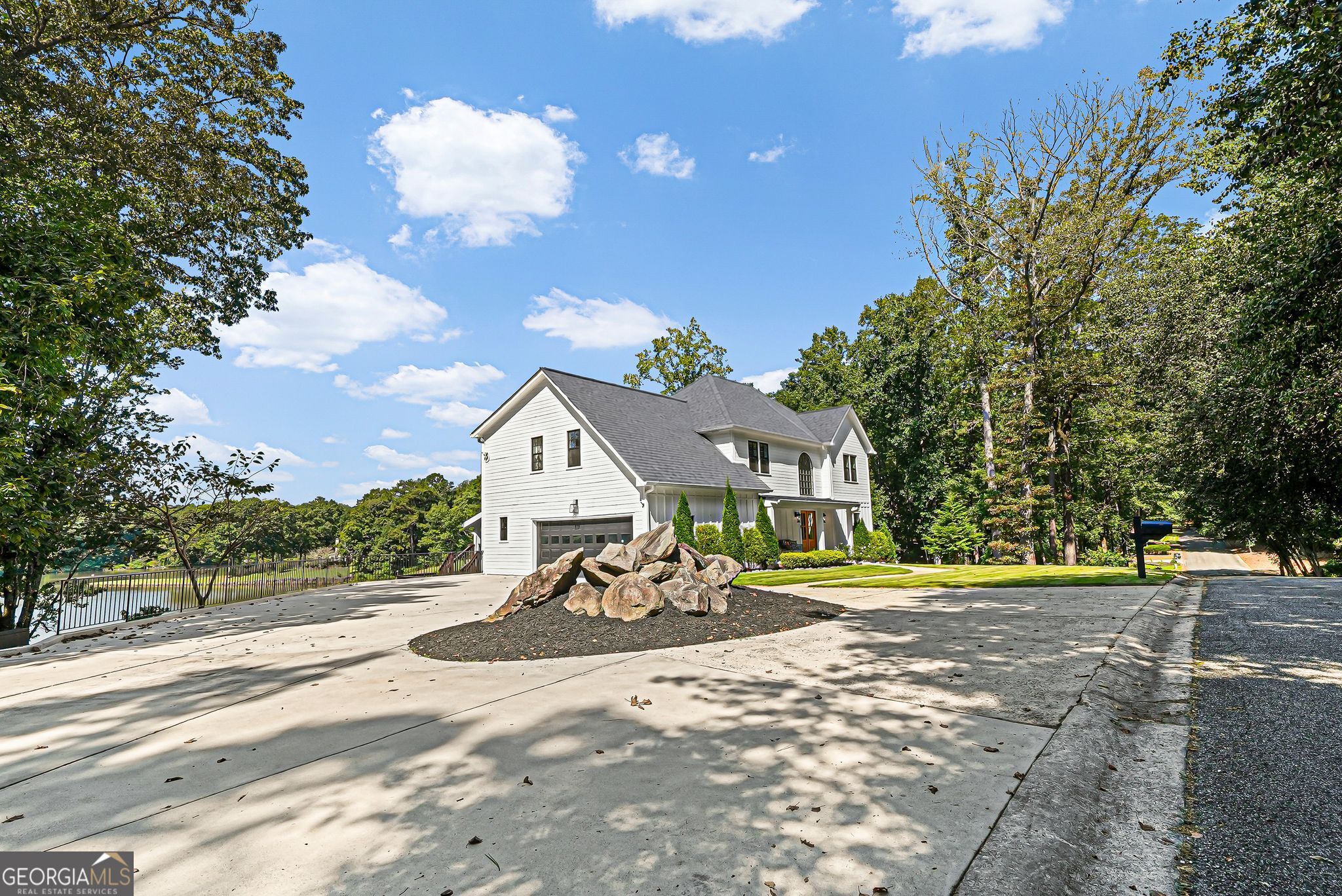 200 Old Mill CT