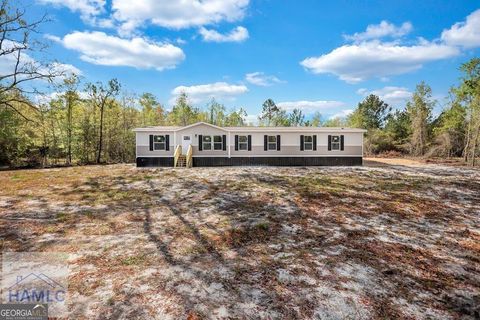 Photo of 123 Daniel Street, Waynesville, GA 31566 (MLS # 10649901)