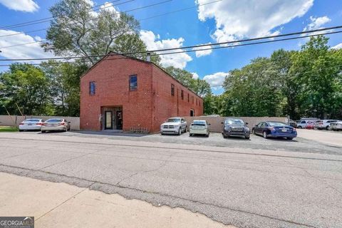 250 CLEVELAND ST Locust Grove GA 30248
