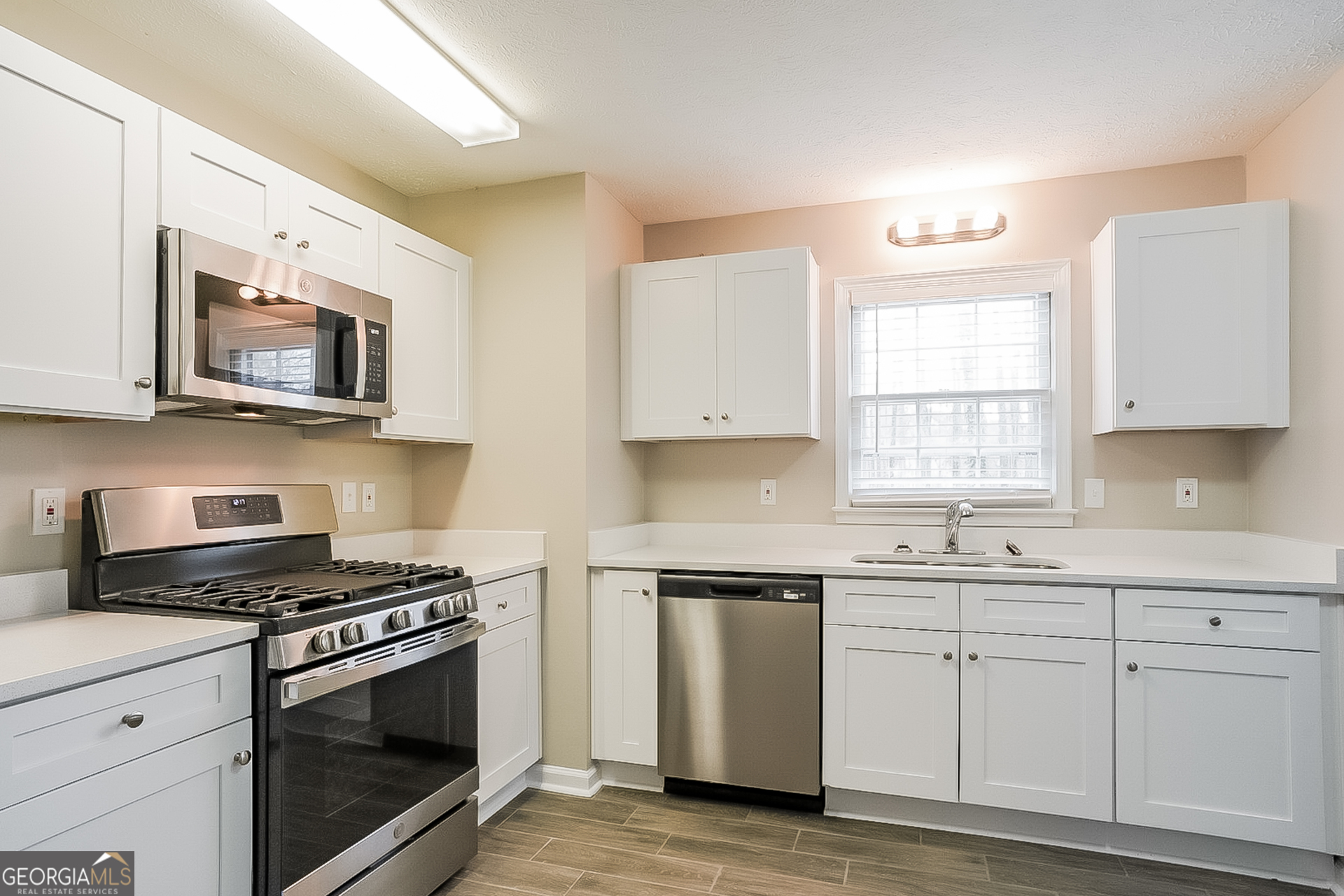 SHILOH STATION - Residential Lease