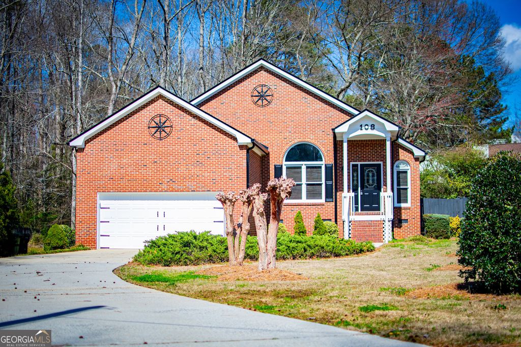 Photo of 108 Hunter Way, Carrollton, GA 30116 (MLS # 10707665)