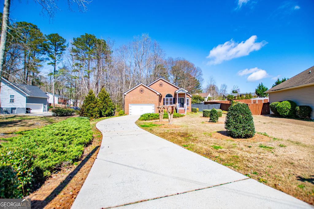 Photo of 108 Hunter Way, Carrollton, GA 30116 (MLS # 10707665)