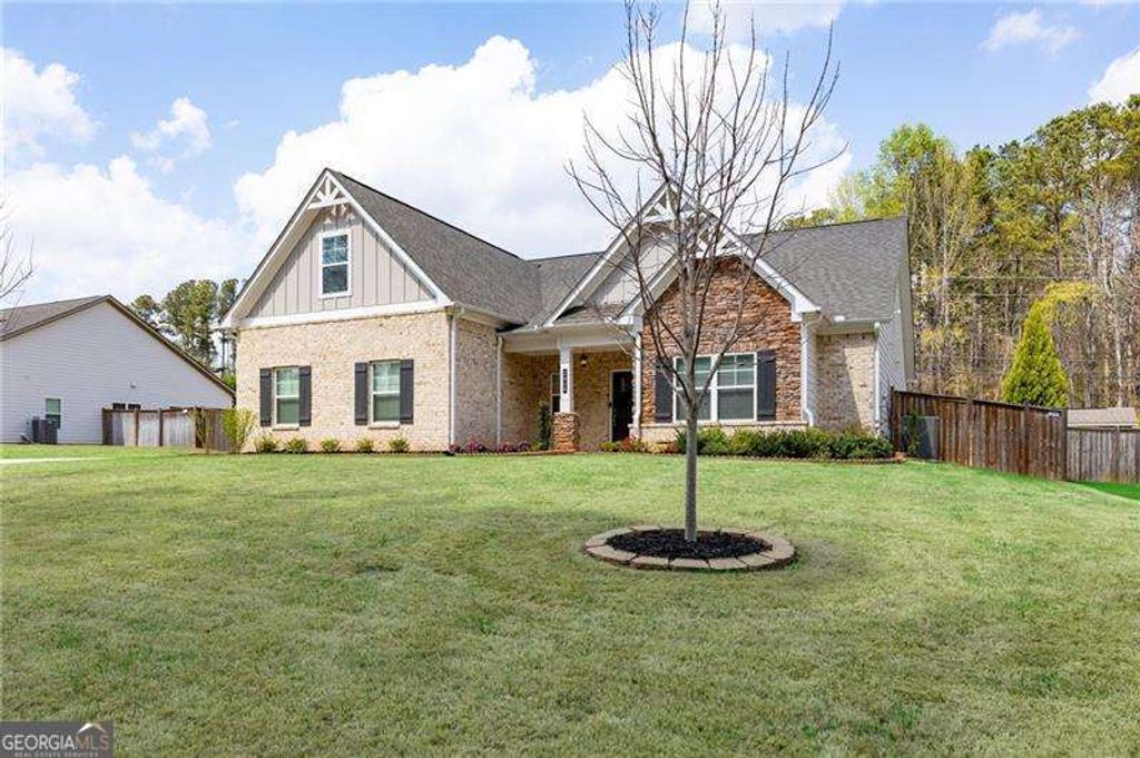 Photo of 2808 Blandwood Road, Marietta, GA 30064 (MLS # 10719895)