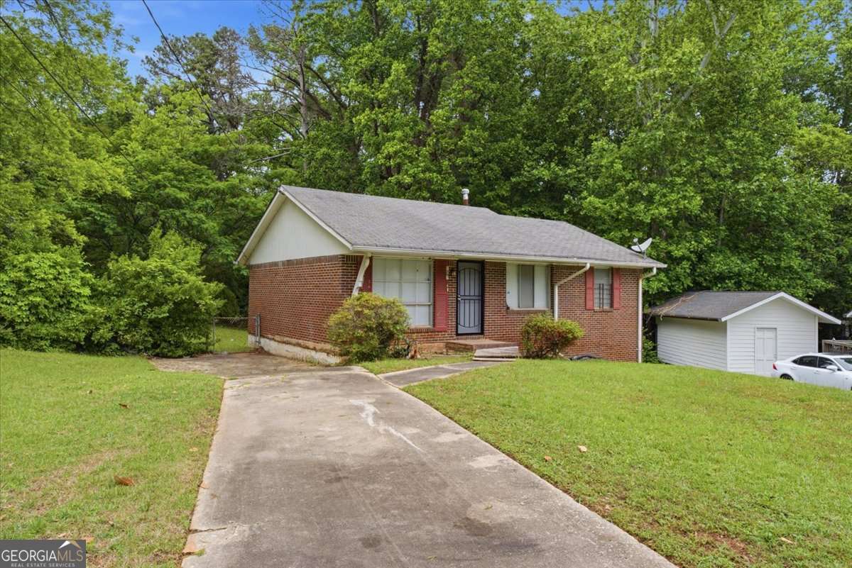 1947 Grange DR SE