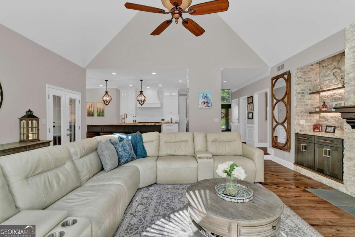 1313 Fallsbrook TER NW