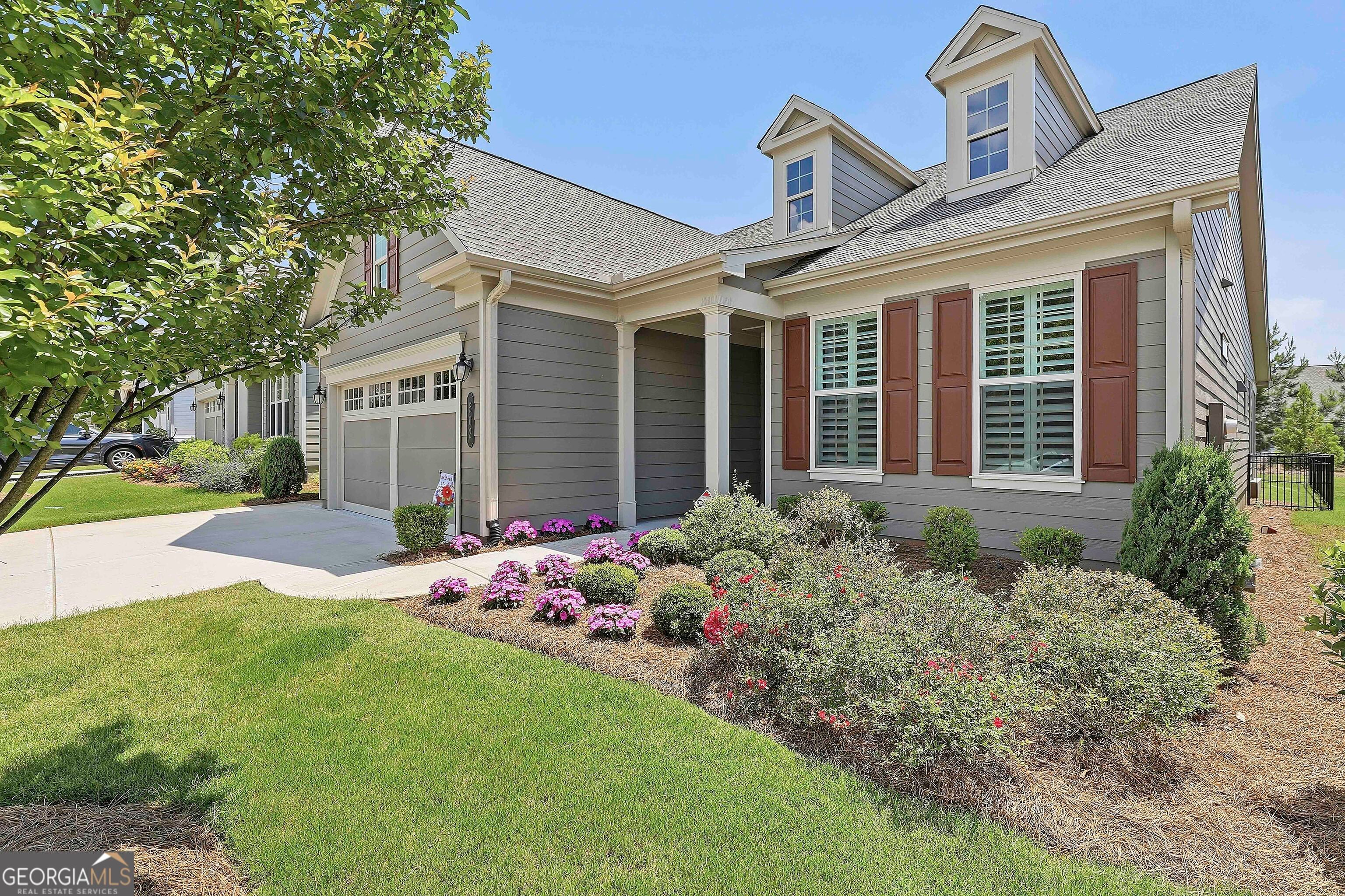 502 Hazelnut DR