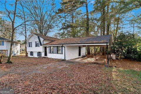 2731 Lynn CT Ellenwood GA 30294