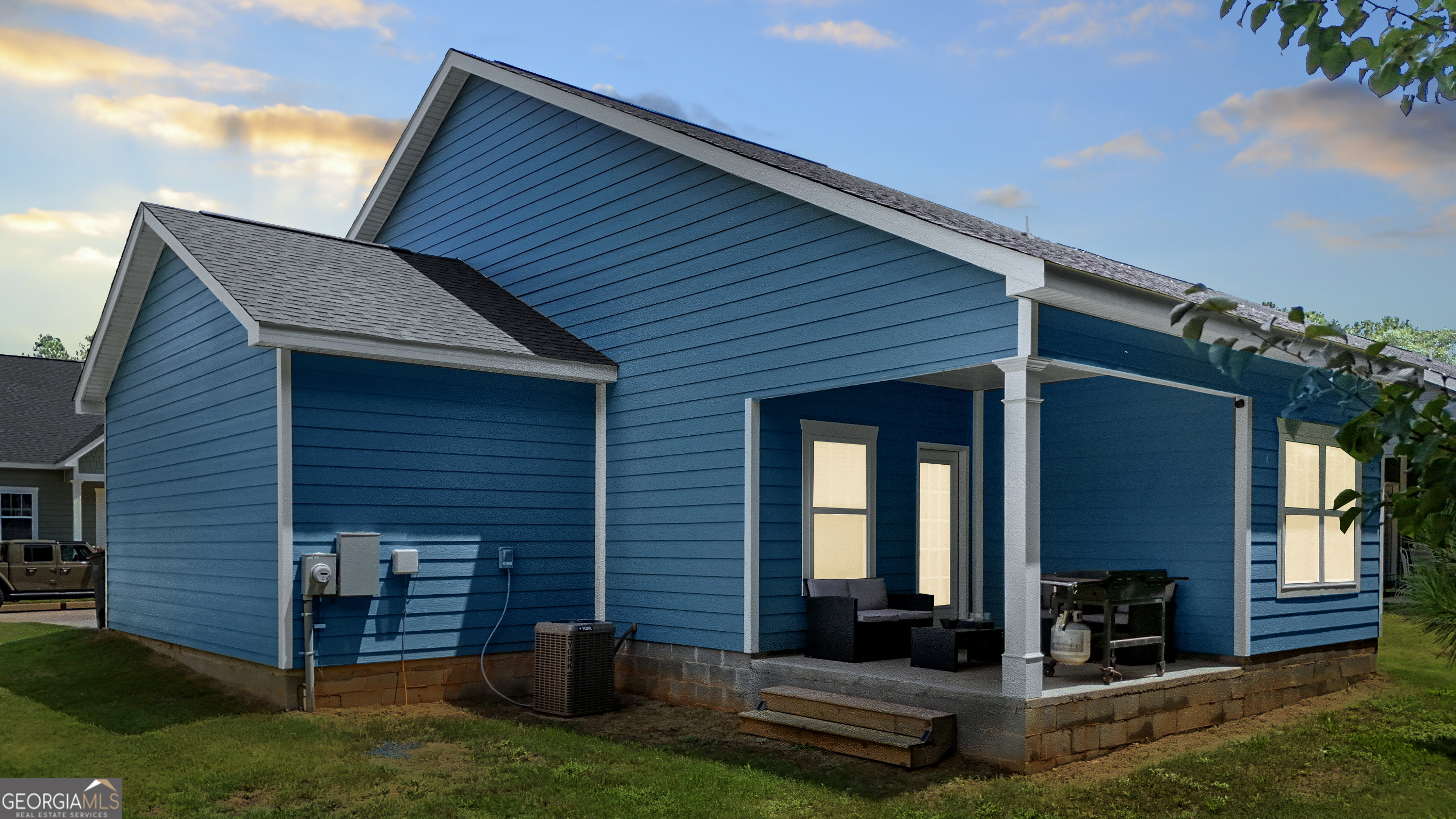 105 Lenox CIR