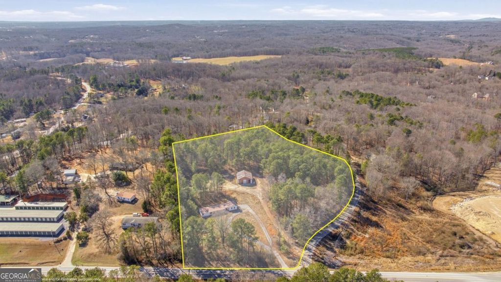 Photo of 3004 Candler Road, Gainesville, GA 30507 (MLS # 10694257)