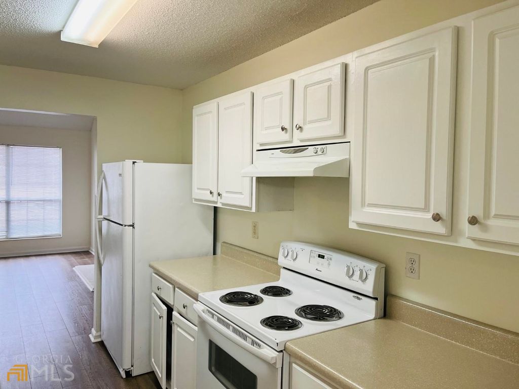 Photo of 4037 Ravenwood Court, Union City, GA 30291 (MLS # 10753413)