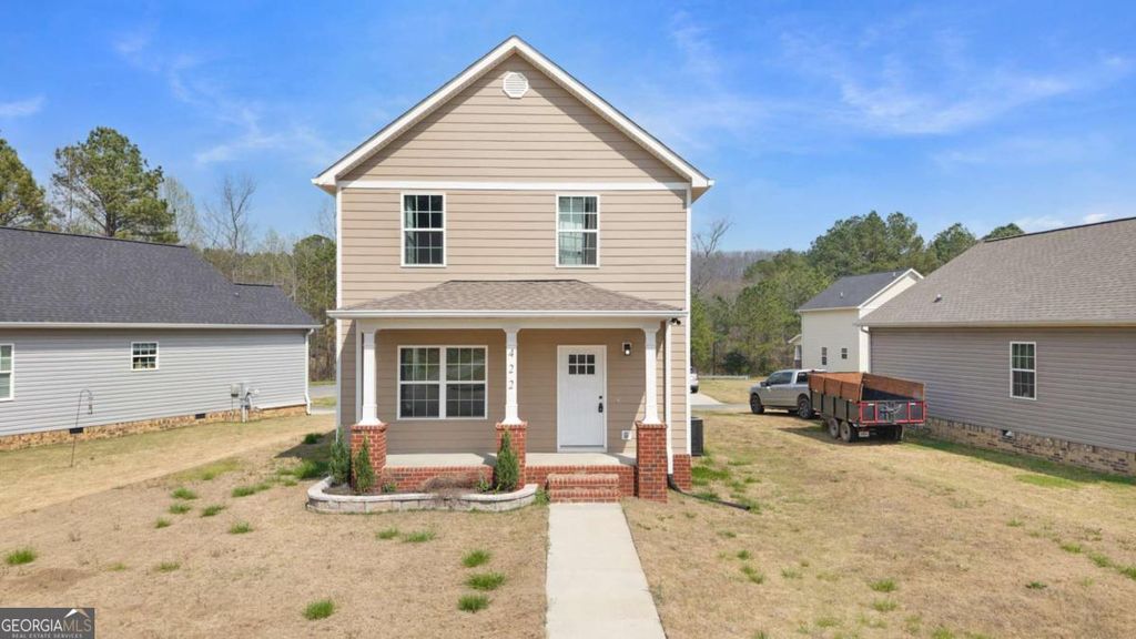 Photo of 422 Coahulla Creek Drive, Dalton, GA 30721 (MLS # 10722567)