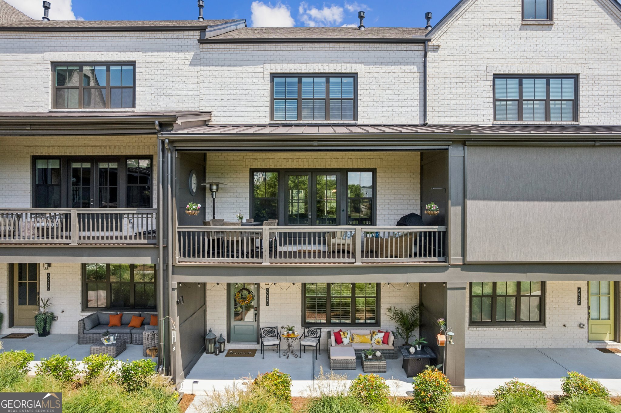 6930 Whitman WALK