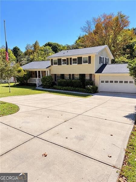 Photo of 3228 Foxwood Trail SE, Smyrna, GA 30082 (MLS # 10879888)