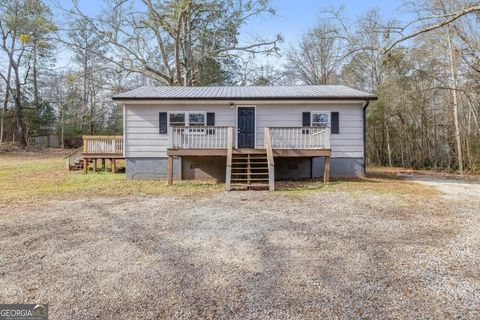 Photo of 75 Lake Street, Jefferson, GA 30549 (MLS # 10671369)