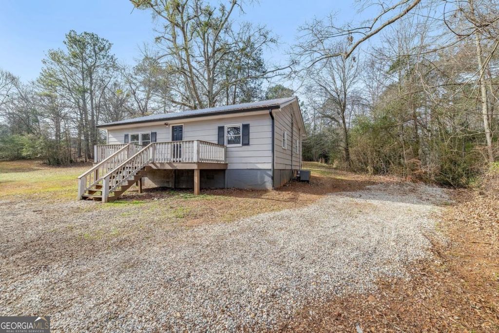 Photo of 75 Lake Street, Jefferson, GA 30549 (MLS # 10671369)