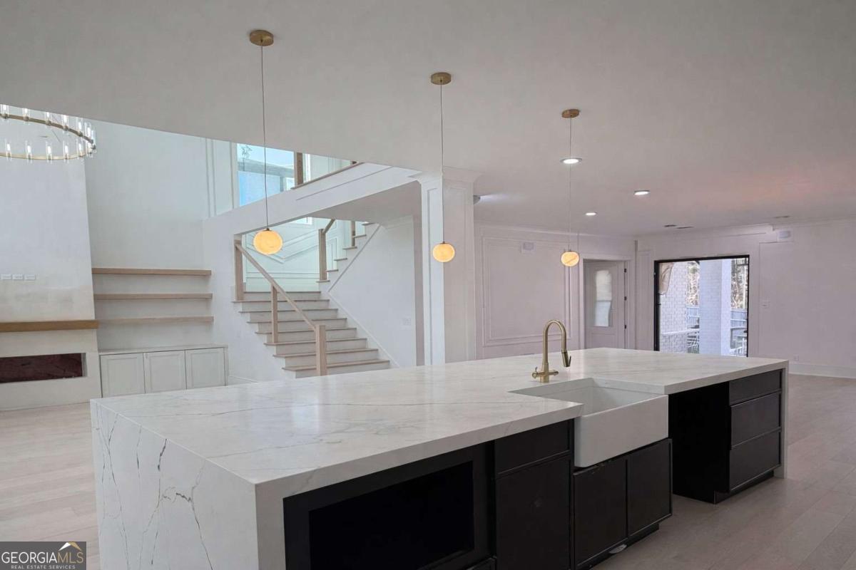 2592 Camp Mitchell RD