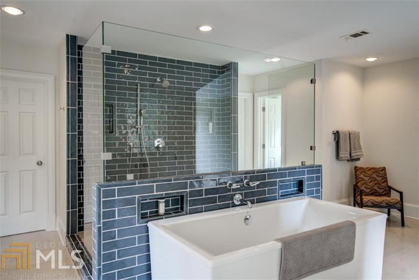 Sandy Springs - Residential
