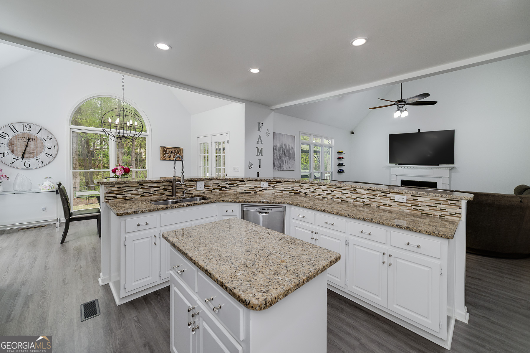 Lake Dow Estates - Residential
