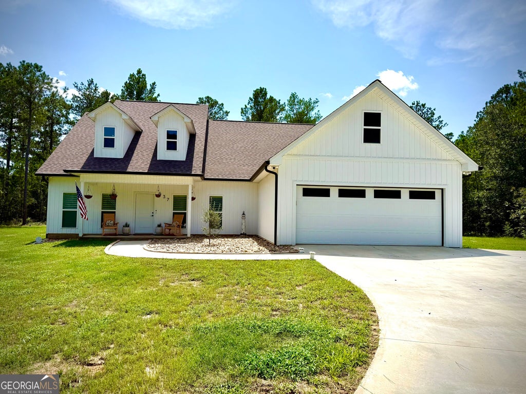 Photo of 637 Chieftain Trail, Dublin, GA 31021 (MLS # 10831141)