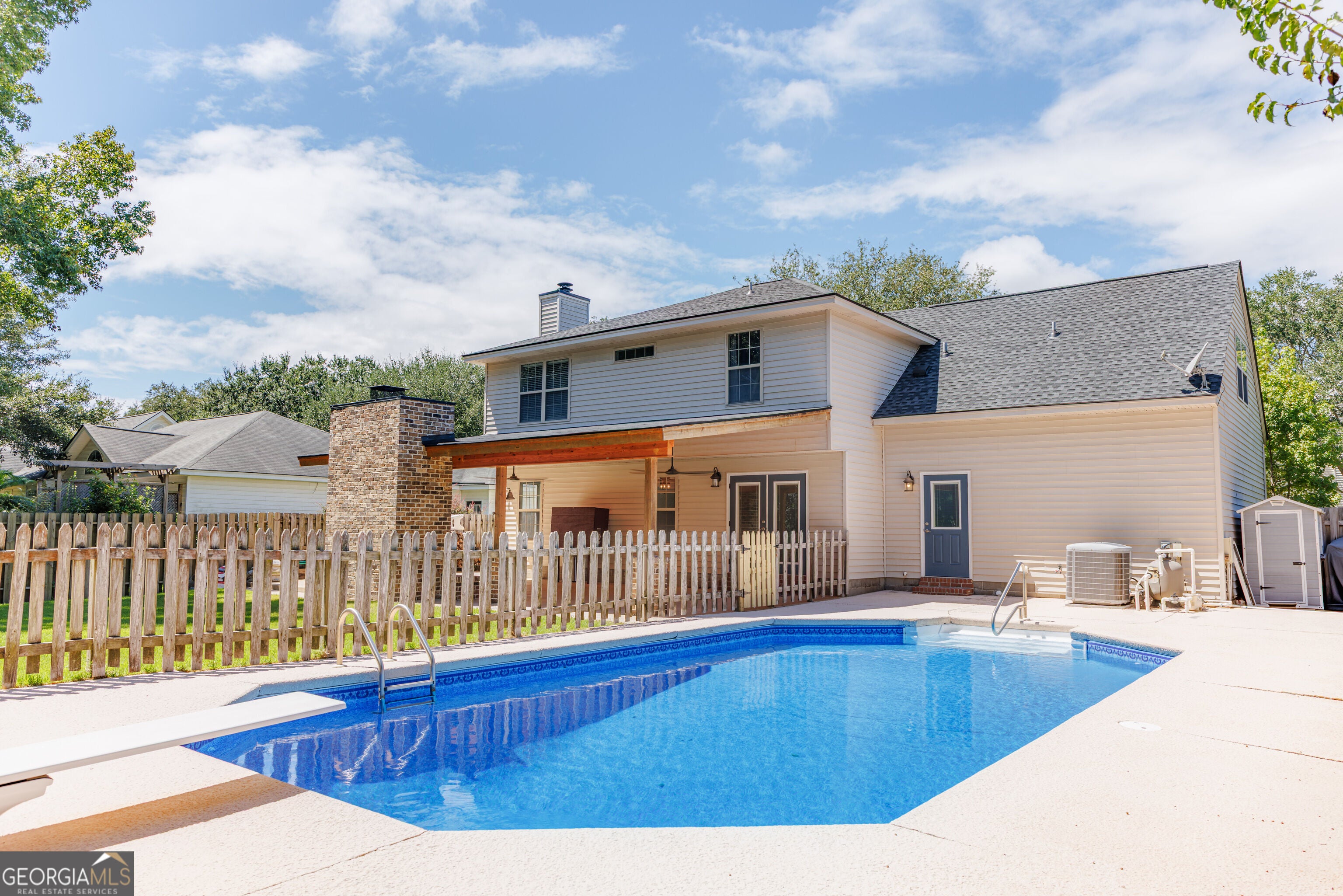 109 Captain Johns DR