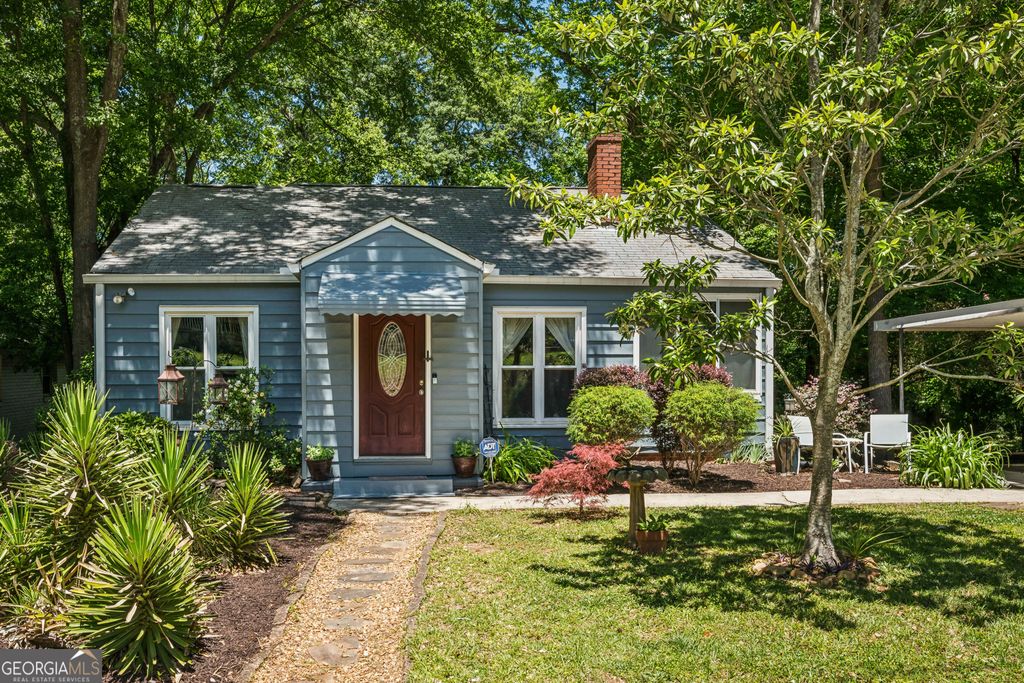 Photo of 1825 Dorsey Avenue, East Point, GA 30344 (MLS # 10764963)