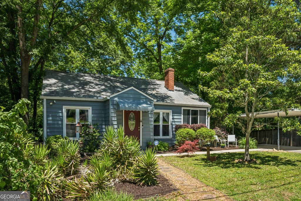 Photo of 1825 Dorsey Avenue, East Point, GA 30344 (MLS # 10764963)