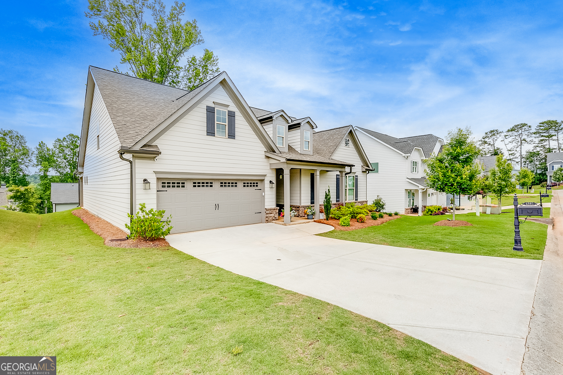 4581 Blacksmith LN