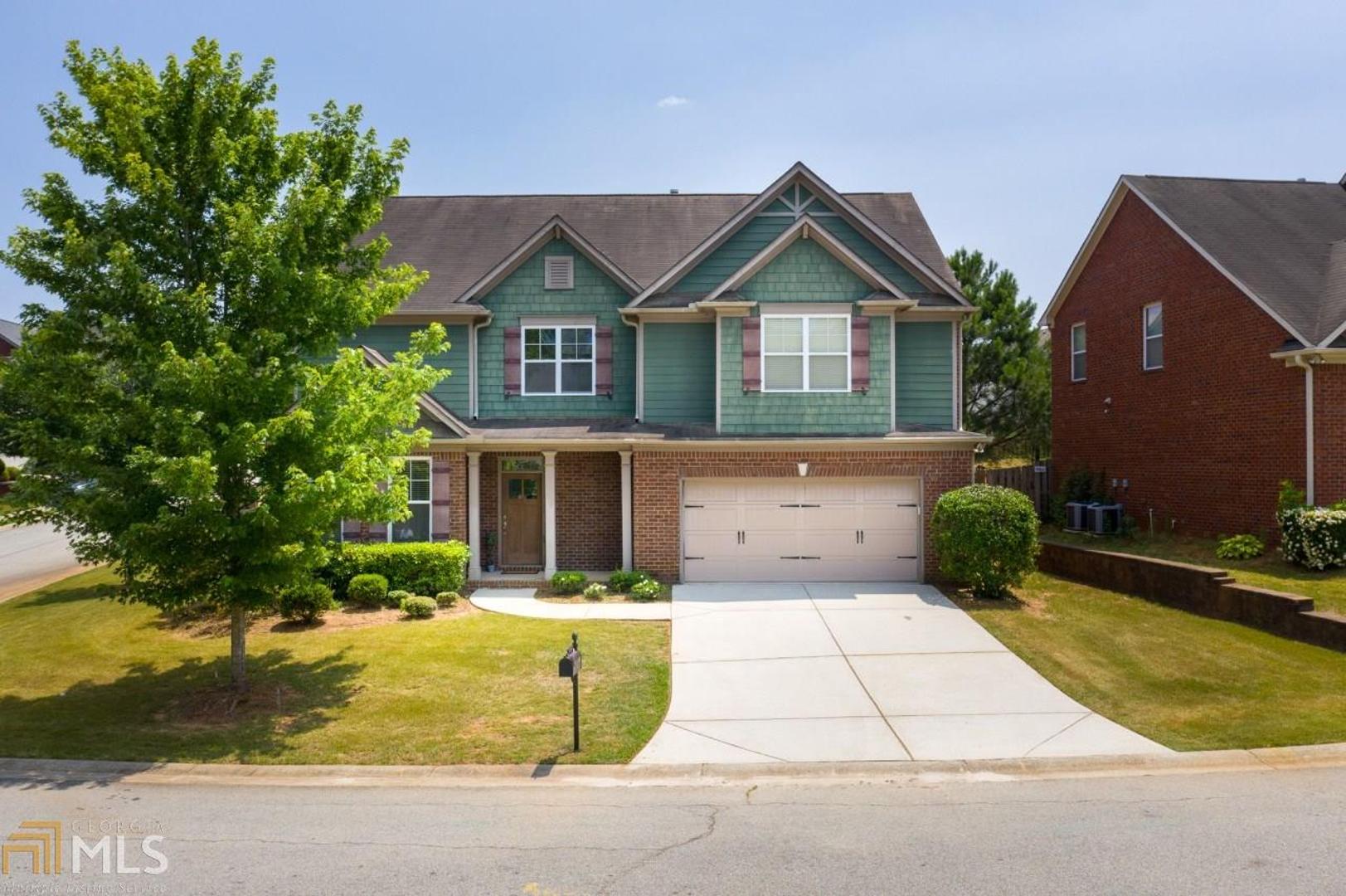Four bedroom two and a half bath house in Riverbend subdivision. This home features a two story entryway, kitchen with granite countertops, kitchen is open to family room, separate dining room, oversized master bedroom with sitting area, abundant natural light, fenced backyard, and neighbohood swim/tennis. Located near Chateau Elan, Atlanta Motorsports Park, and restaurants.