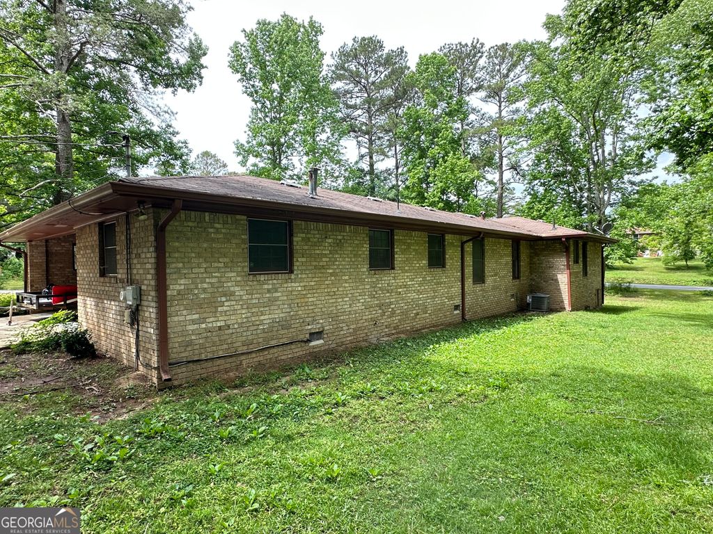 Photo of 14 Bittersweet Lane, Newnan, GA 30263 (MLS # 10770993)