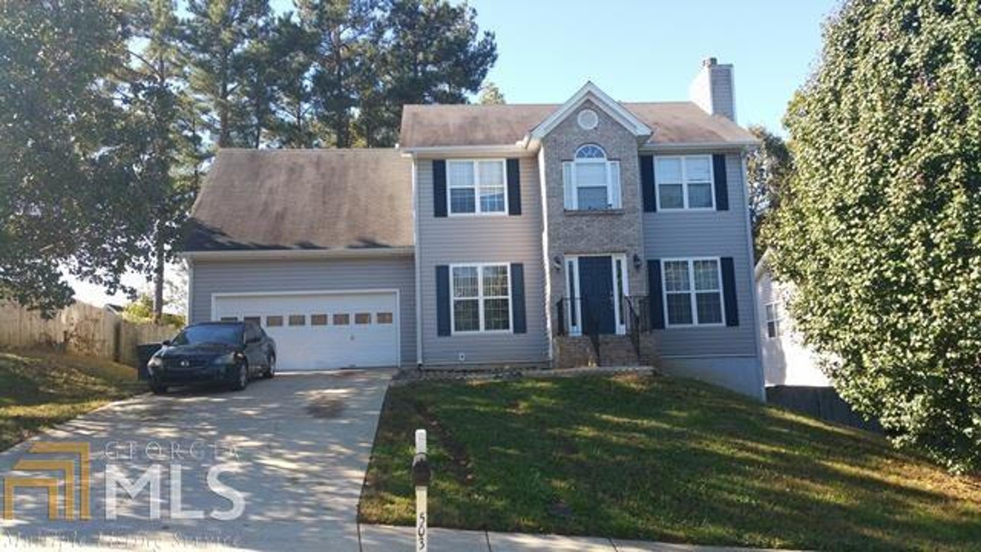 Come see this fantastic 4 bed 2 1/2 bath home in a quiet neighborhood. Great location with outstanding schools. You will enjoy lots of family fun in a huge kitchen that opens to breakfast and living areas. Beautiful hardwood floors on the main and new carpet upstairs. Large master bedroom has vaulted ceilings and sitting area. This home is well maintained and priced to sell.