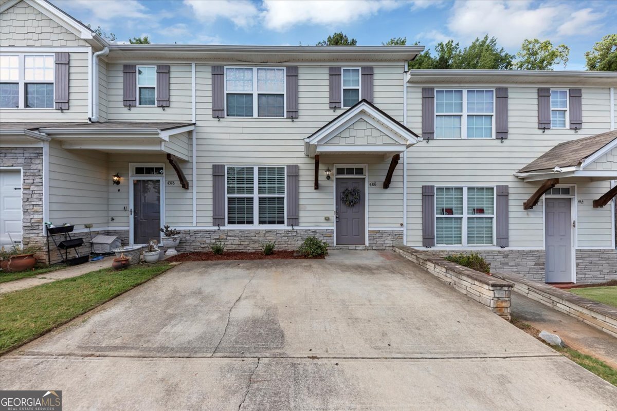 Welcome home to Highwood Park... This beautiful 2 bedroom 2.5 bathroom townhome located in a gated community which offers the perfect blend of comfort and convenience! Featuring an open-concept kitchen and living area, this home is designed for effortless entertaining and everyday relaxation. The kitchen features gray cabinets new LPV Flooring throughout. Fresh paint throughout. The spacious owner's suite features a walk-in closet. The spa like bathroom features a garden tub shower combo. Laundry upstairs includes a washer and dryer. Step outside to your fenced-in patio, an ideal space for hosting guests or unwinding after a long day. Minutes from Atlanta Hartsfield-Jackson Airport, shopping and restaurants. This townhome has everything you need-don't miss out! Non-Refundable Application Fee, Deposit Subject to Credit Score, Must make 2.5x the rent after tax deductions, Proof of Income, No Bankruptcy, Foreclosures or Evictions, Credit and Background Check required. No Housing Vouchers Accepted.