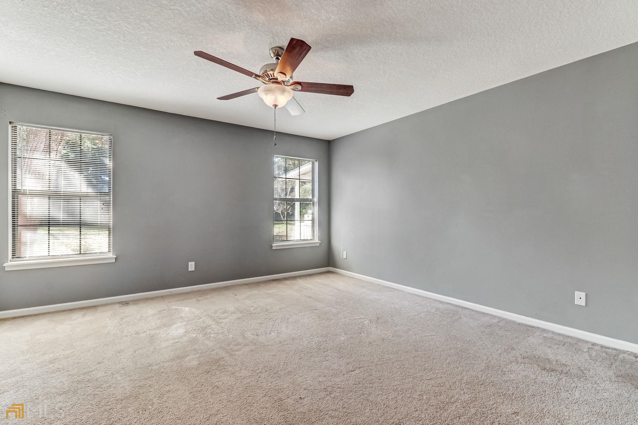 FOXWOOD - Residential