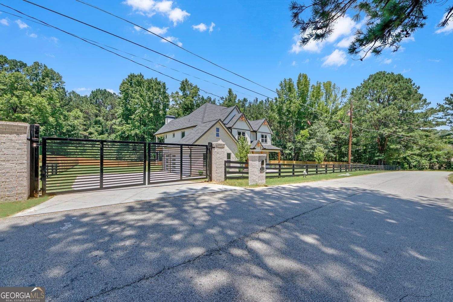 1461 Leach DR