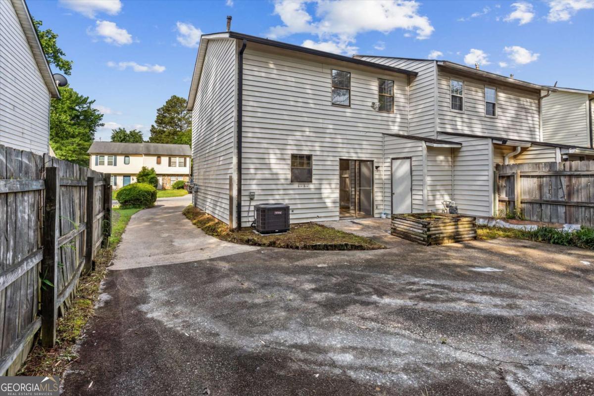 3589 Hopkins CT