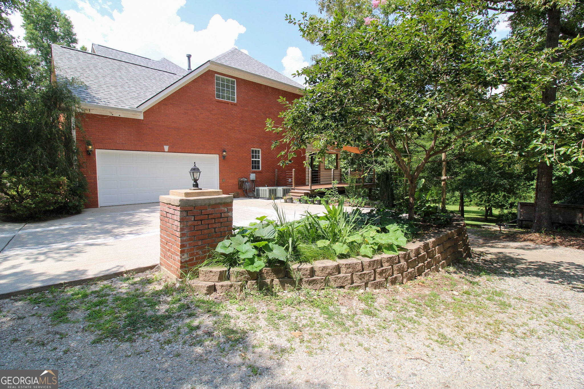 12216 Edgewater DR