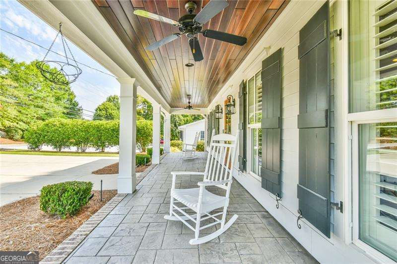 1058 Bertram RD
