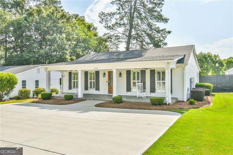 1058 Bertram RD