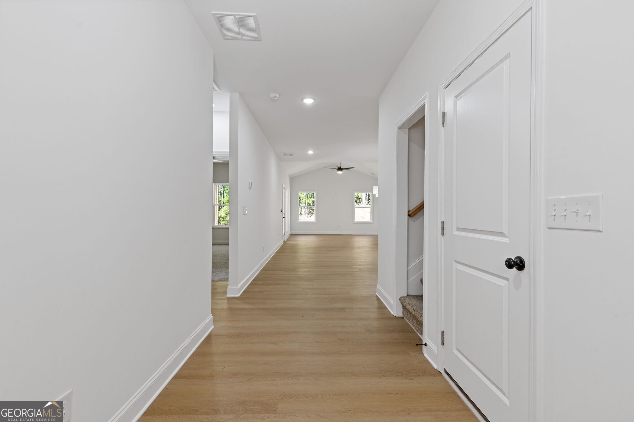 1408 Campbell RD