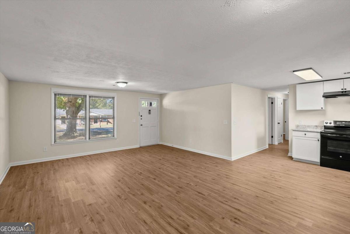 KNOB HILL SD -M133 - Residential