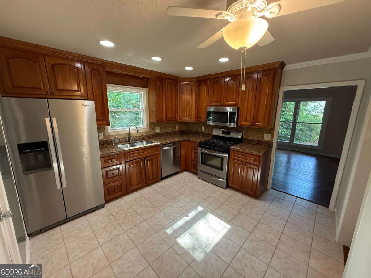 307 Summer CT