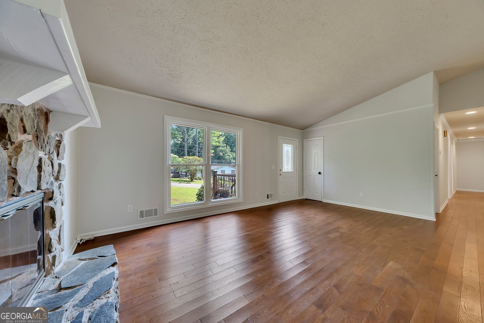 307 Summer CT