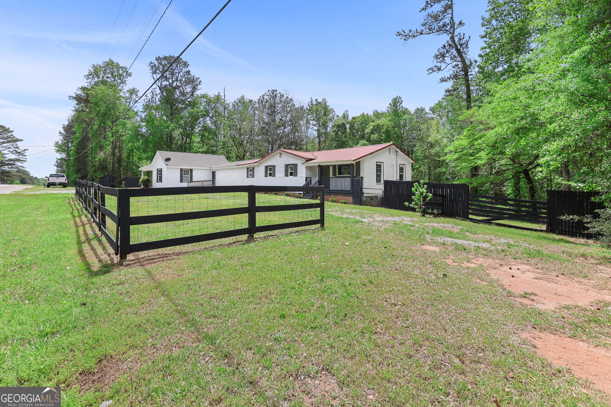 715 Corinth RD